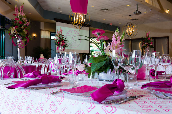 modern tablescapes in hot pink and white at an Indianapolis Bat Mitzvah