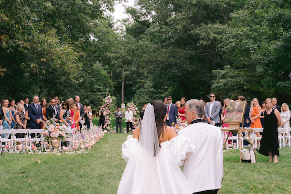 dad escorting his daughter down the aisle