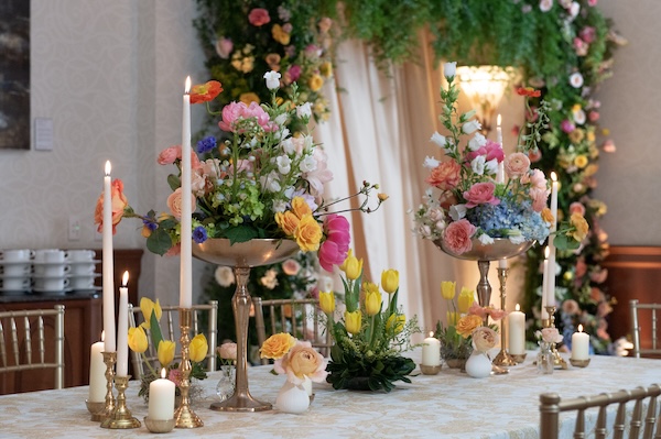 Indianapolis wedding decor with lush summer flowers