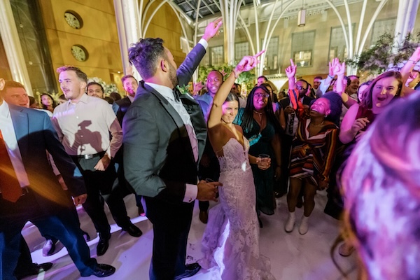 Bride and groom dancing the night away at their Indianapolis wedding.