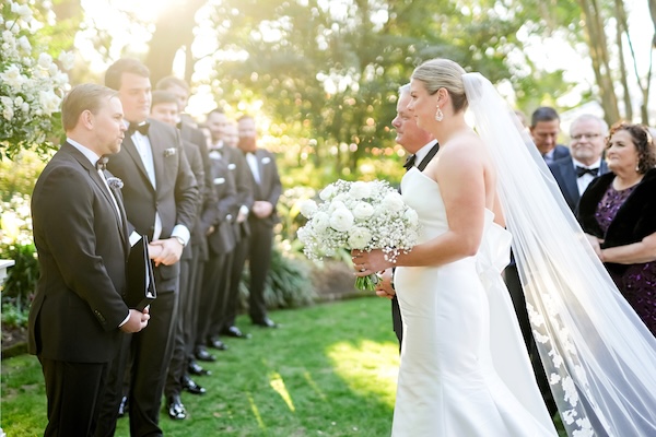 Wedding ceremony at the governor Thomas Bennett House in Charleston