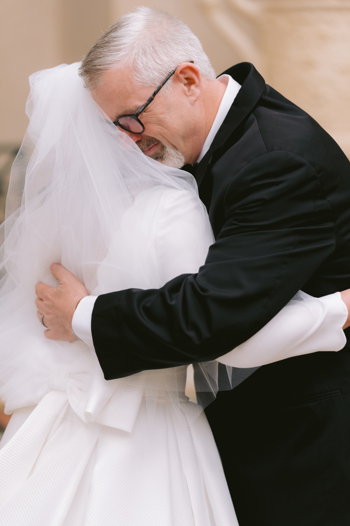 first look photos for wedding West Baden Springs Resort